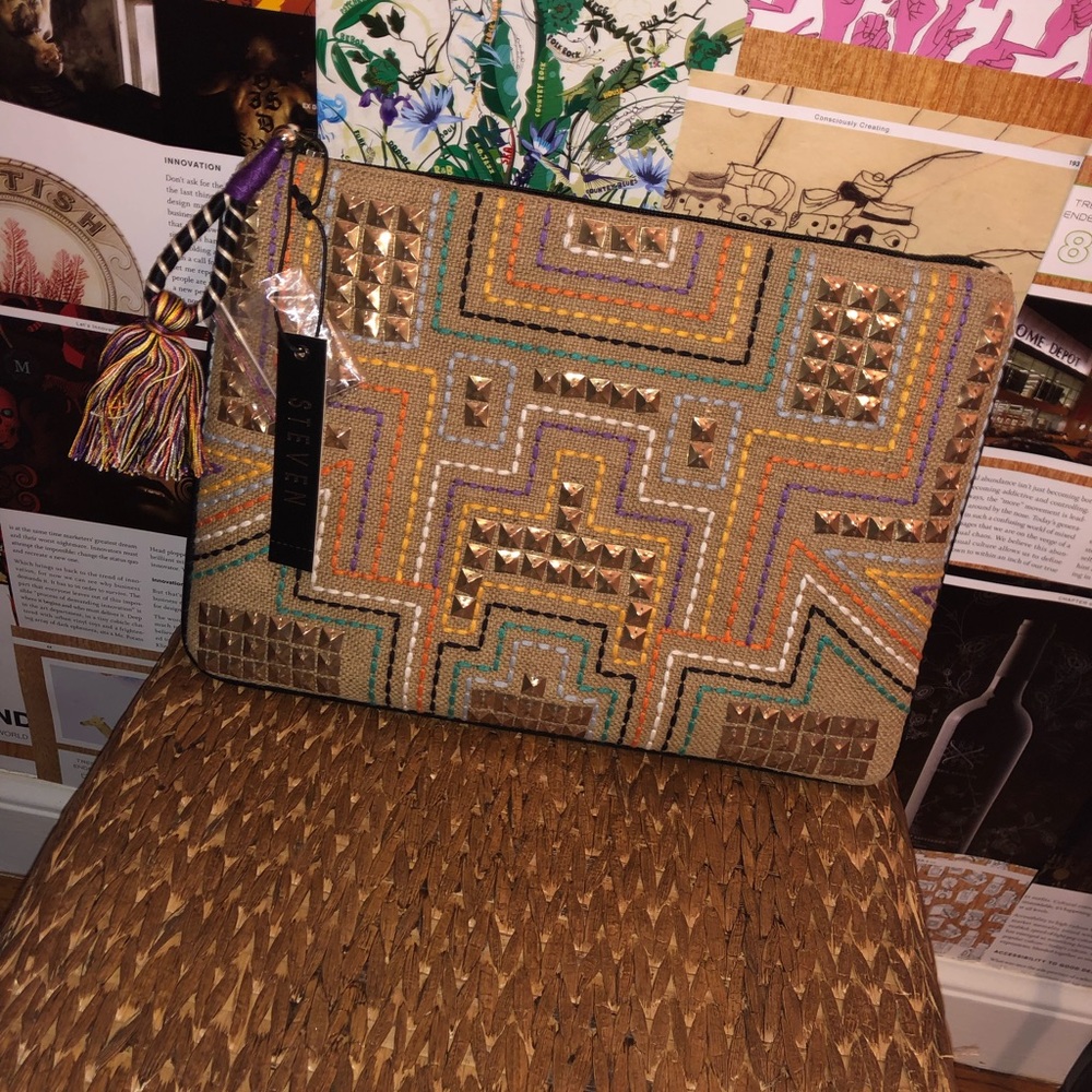 NWT Steven Textured Clutch